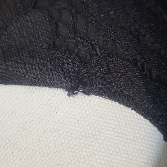 GUESS Black Agnes Mock Neck Cutout Sleeveless Lace Overlay Top - Picture 14 of 14